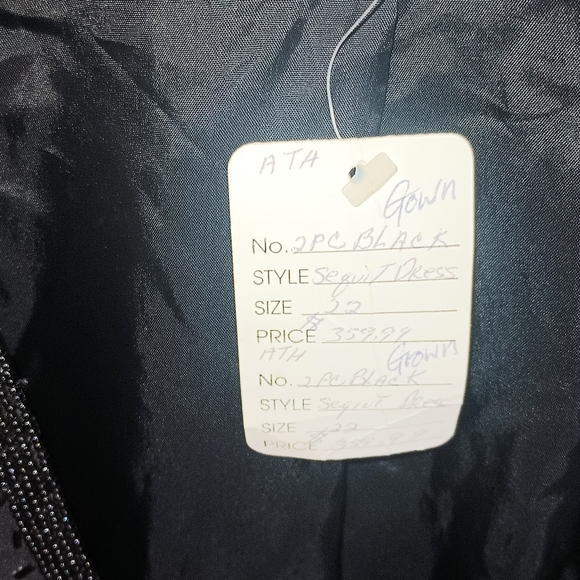 Beaded Blazer - Picture 3 of 4